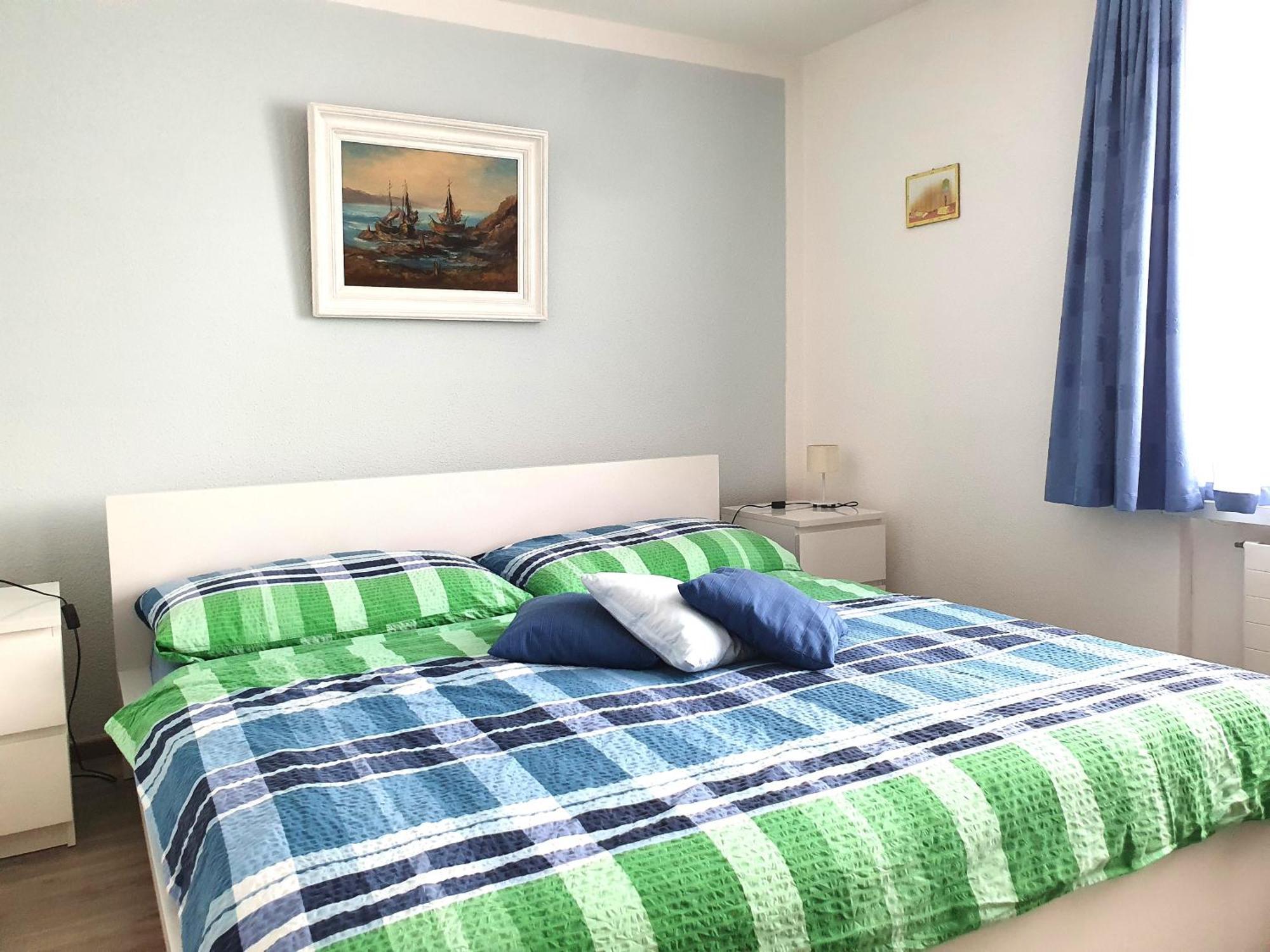Elfe-Apartments Ferienmietwohnungen 에메텐 객실 사진